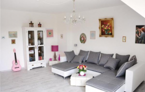  Three-Bedroom Apartment in Eschwege  Эшвеге
